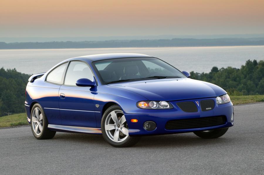  Pontiac GTO 2004 года  (фото 19 из 45)